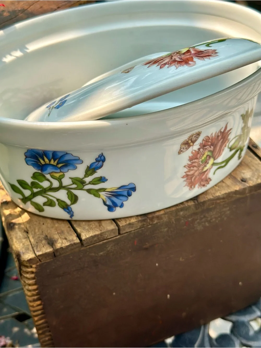 BIA Cordon Bleu Floral Covered Casserole Dish Hand Decorated USA
